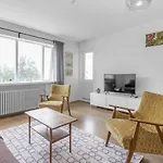 Charming 2-Bedroom Apartment - Ideal Location